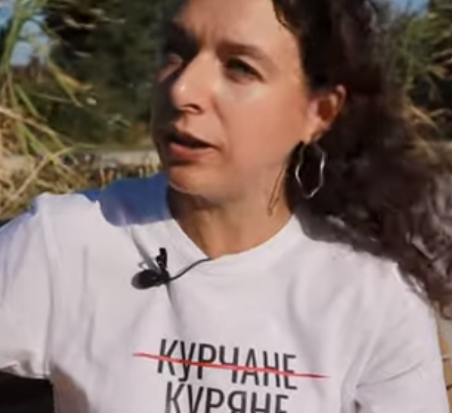 12676702.jpg