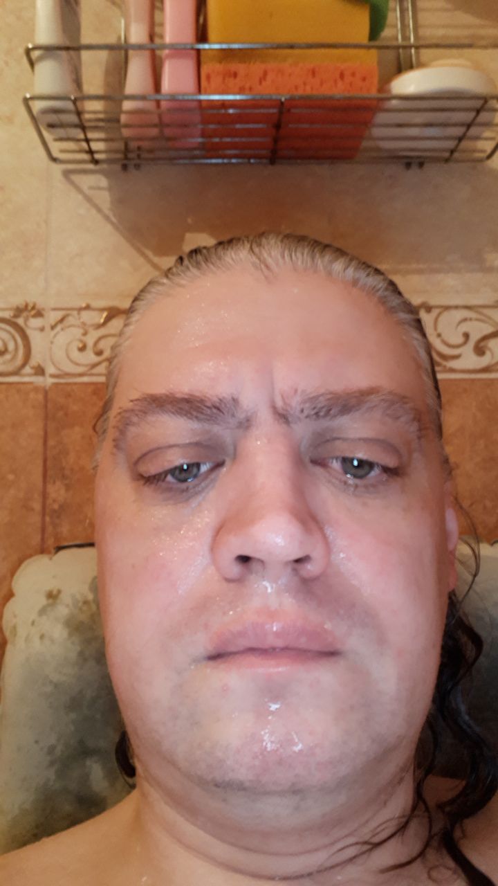 2148953233.jpg
