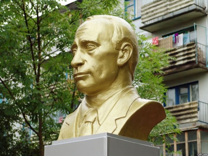 2377840.jpg