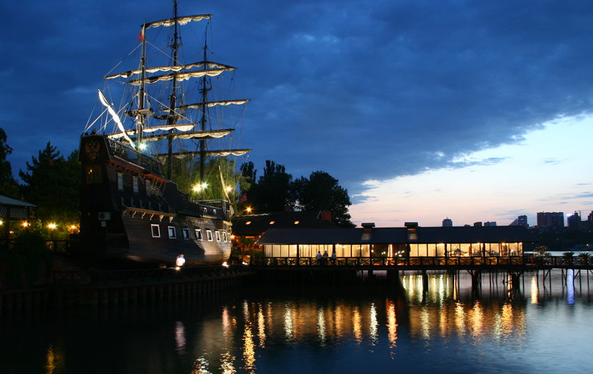3329549_large.jpg
