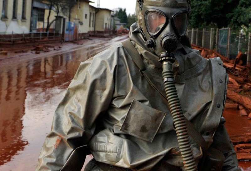 AP_BSZ102_HUNGARY_CHEMICAL-800x545.jpg