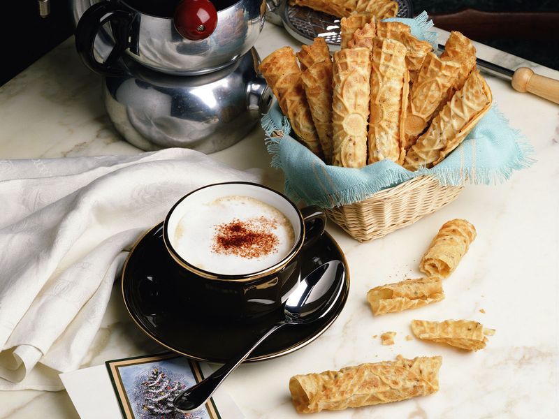 Coffee-1-RSPJZONY0W-1600x1200[1].jpg