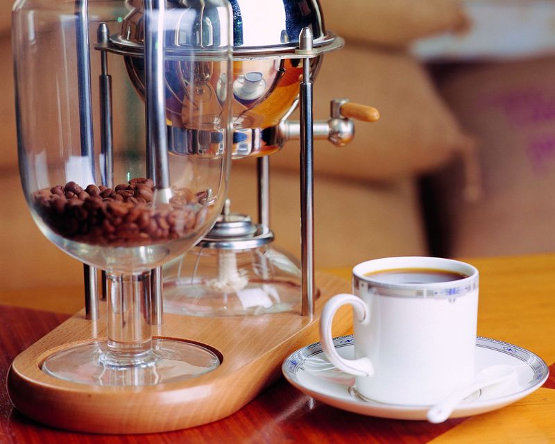 Coffee-6-ZTXASBOA76-1280x1024[1].jpg