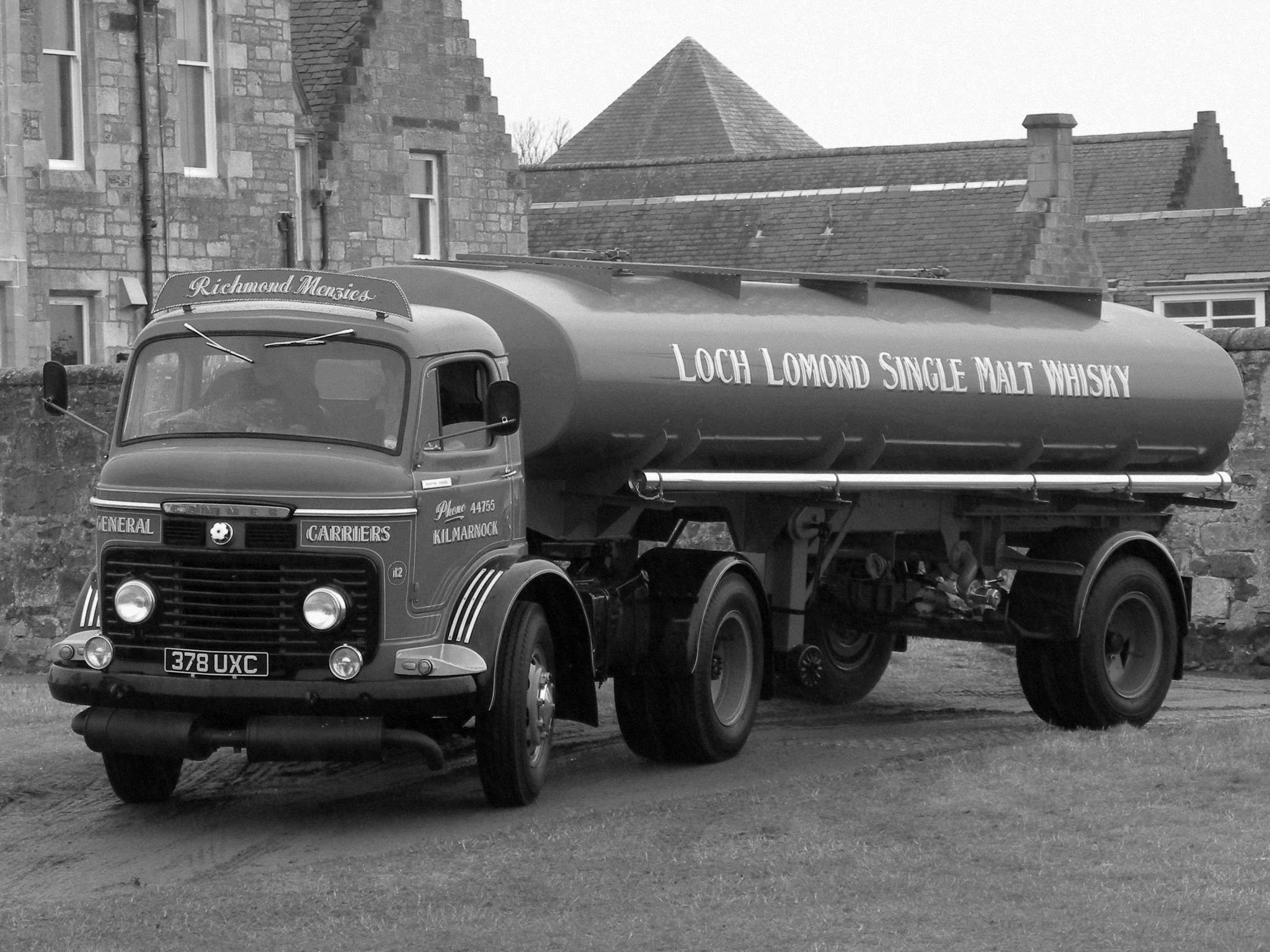 commer_qx_r_series_1.jpg