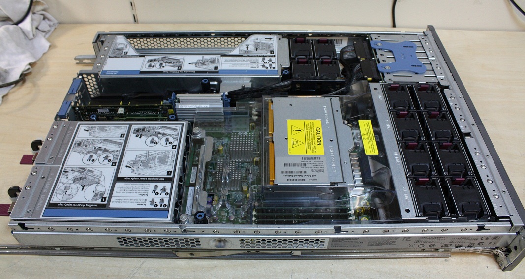 HP_Dl385G2_3 - .JPG
