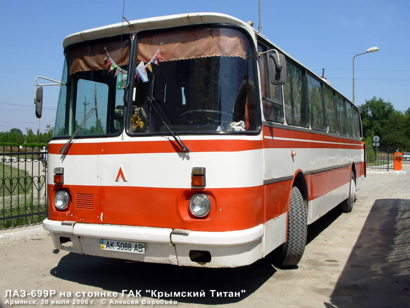 laz699r-060730.jpg