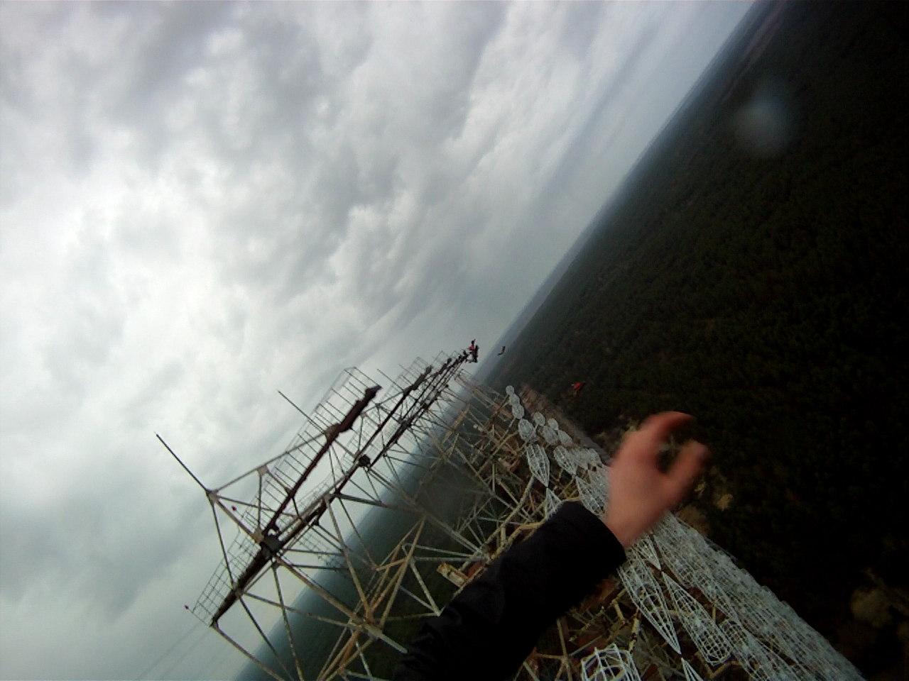 vlcsnap-2012-04-24-00h06m35s101.png